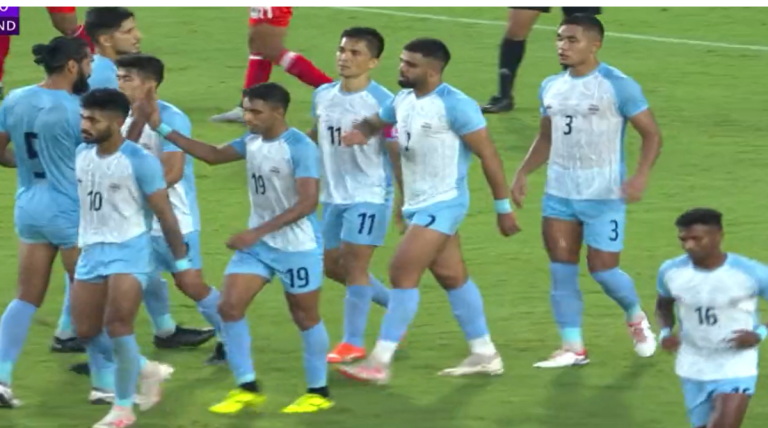 Asian Games: Chhetri strike keeps India's hopes alive